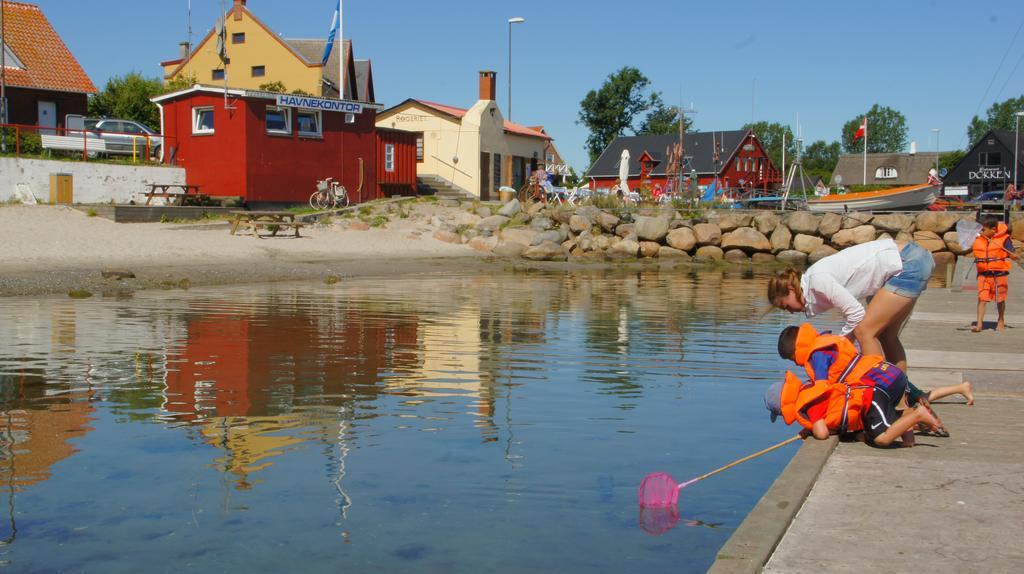 Ballen Badehotel Tranebjerg エクステリア 写真