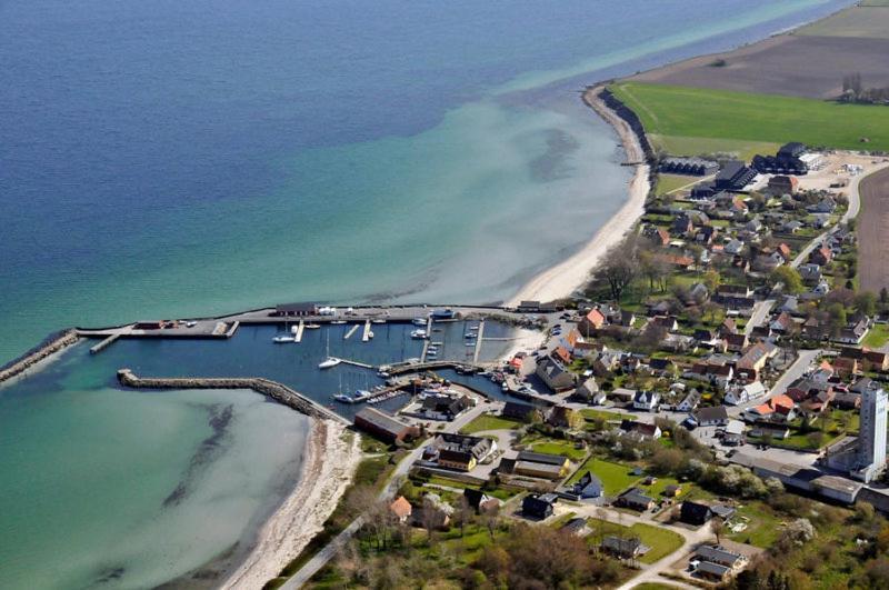 Ballen Badehotel Tranebjerg エクステリア 写真